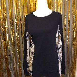 🌹 long length shirt with designs on side